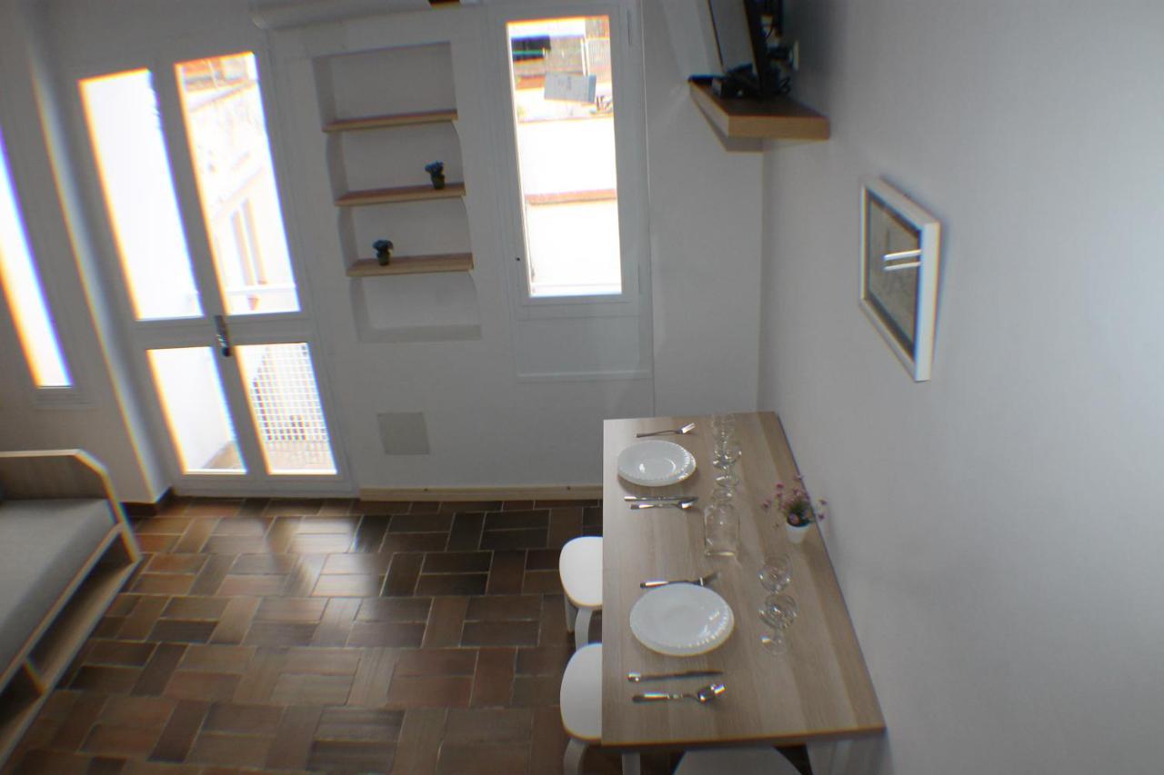 Agi Porthos Apartments 罗萨斯 外观 照片